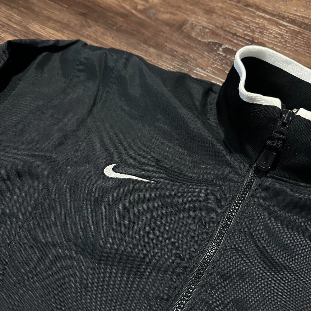 VINTAGE 90s NIKE Black Windbreaker Jacket White Accents - Women's S - Picture 3 of 8